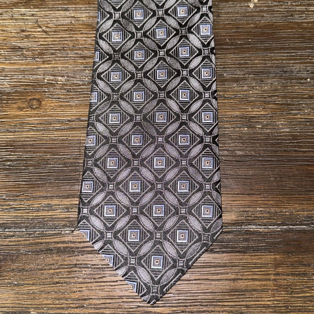 Ike Behar Diamond/Square Pattern Silk Tie
